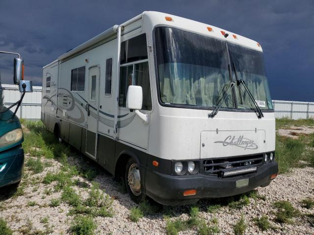  Salvage Workhorse Custom Cha Motorhome