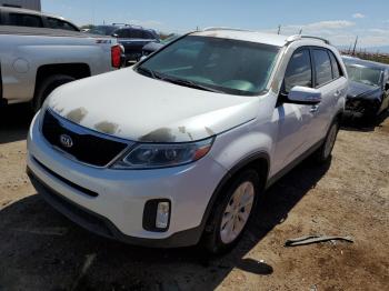  Salvage Kia Sorento