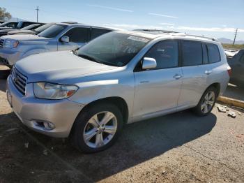  Salvage Toyota Highlander