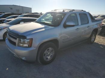  Salvage Chevrolet Avalanche