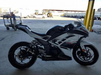  Salvage Kawasaki Ninja 300