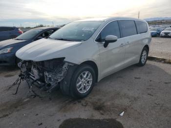  Salvage Chrysler Pacifica