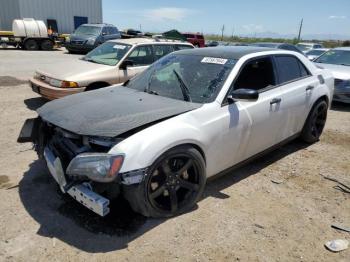  Salvage Chrysler 300