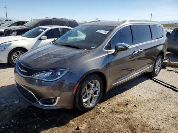  Salvage Chrysler Pacifica