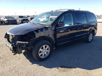  Salvage Chrysler Minivan