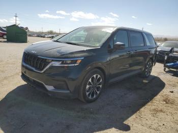  Salvage Kia Carnival