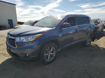  Salvage Toyota Highlander