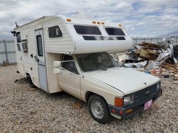  Salvage Toyota Pick Up