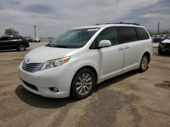  Salvage Toyota Sienna