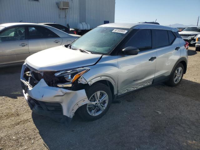  Salvage Nissan Kicks