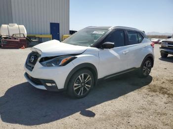 Salvage Nissan Kicks