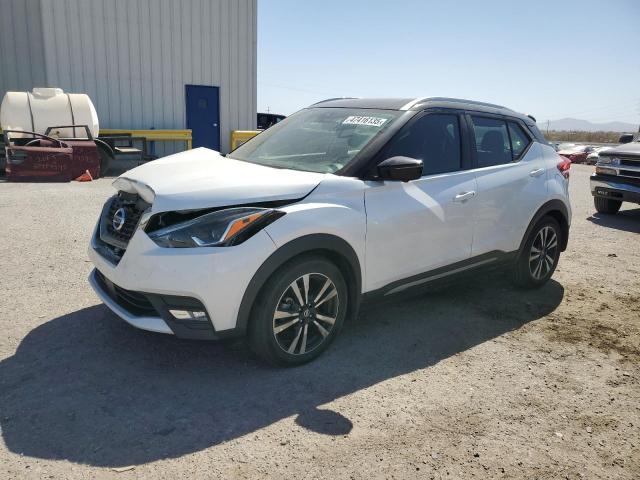  Salvage Nissan Kicks