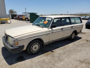  Salvage Volvo 245