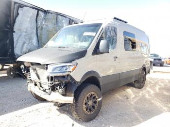  Salvage Mercedes-Benz Sprinter