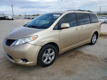  Salvage Toyota Sienna