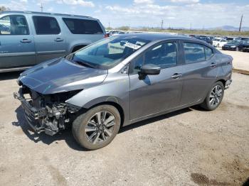  Salvage Nissan Versa