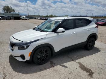  Salvage Kia Seltos