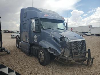  Salvage Volvo Vnl