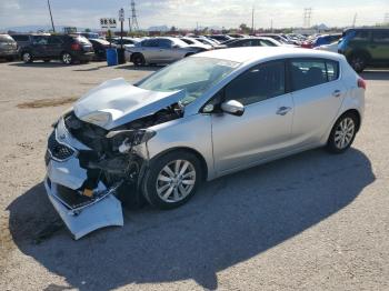  Salvage Kia Forte