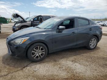  Salvage Toyota Yaris