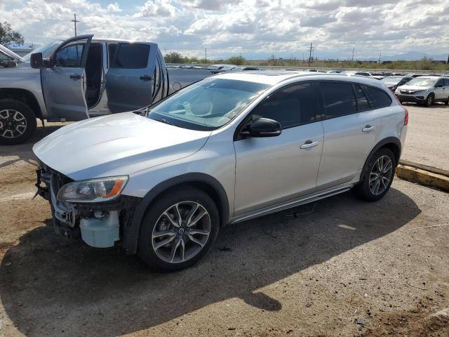  Salvage Volvo V60