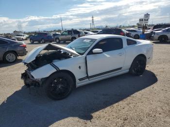  Salvage Ford Mustang