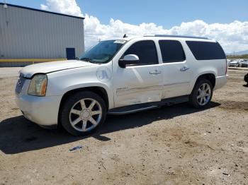 Salvage GMC Yukon
