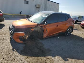  Salvage Nissan Kicks