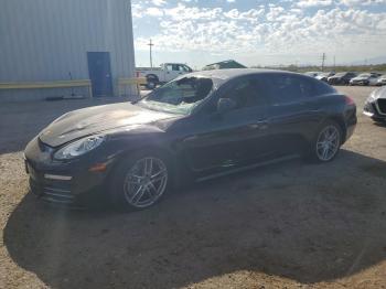  Salvage Porsche Panamera