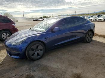  Salvage Tesl Model 3