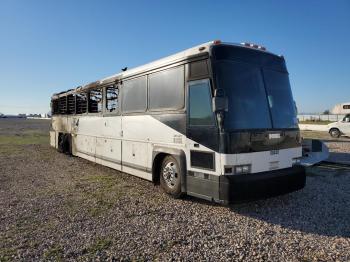  Salvage Motor Coach Industri Bus