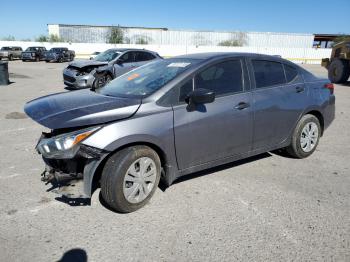  Salvage Nissan Versa