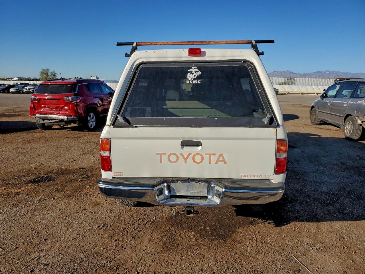 Toyota Tacoma Xtracab Image 3