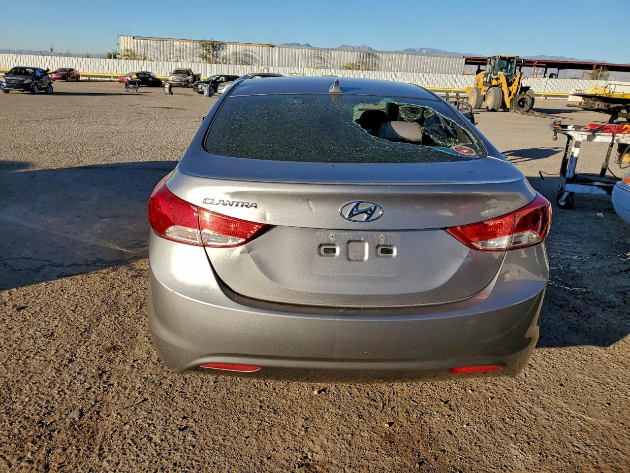 Hyundai ELANTRA Gls Image 6