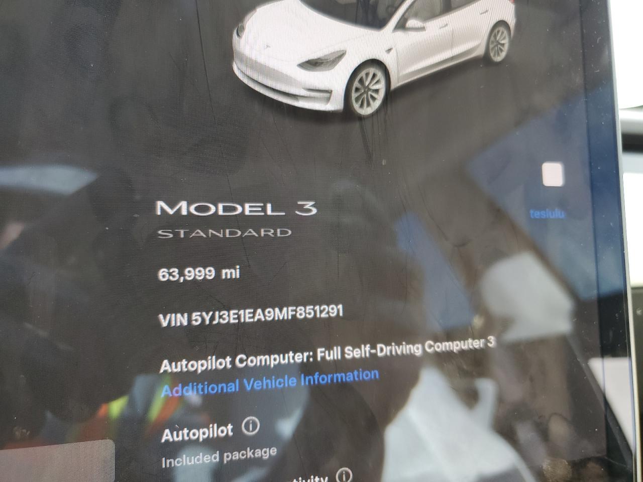 Tesla Model 3 Image 11