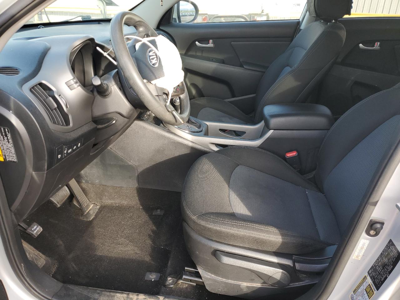 Kia Sportage Base Image 12