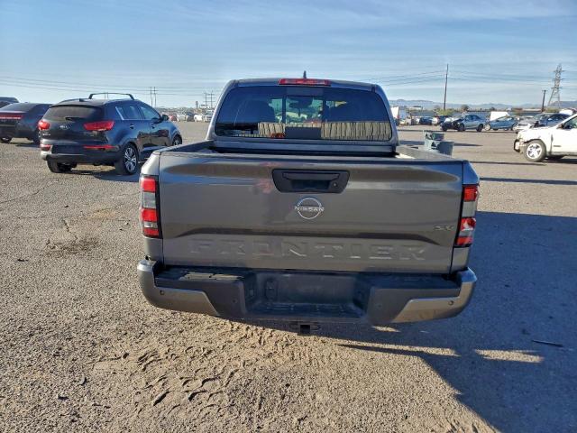 Nissan Frontier S Image 6