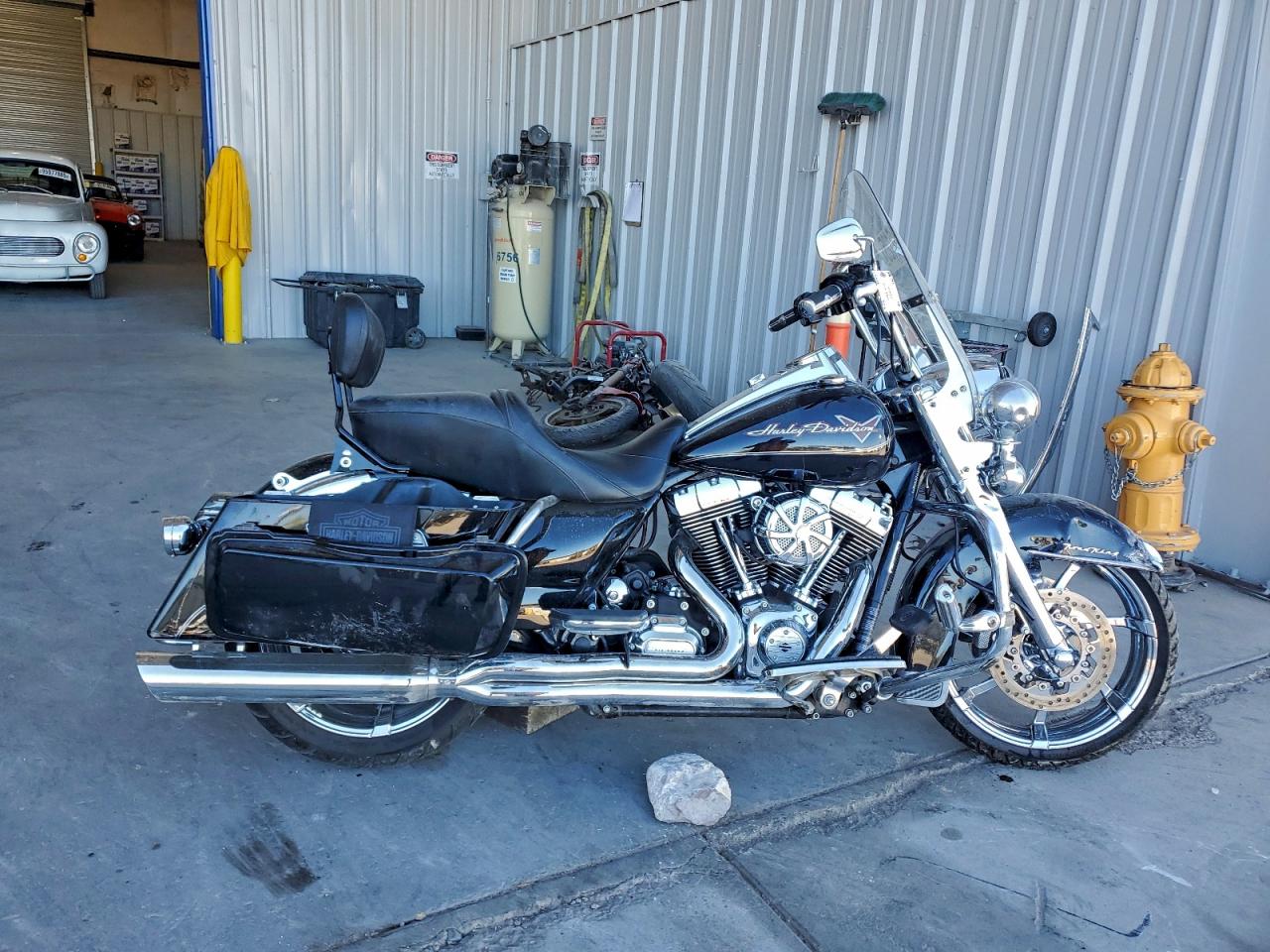 Harley-Davidson Fl Road King Image 1