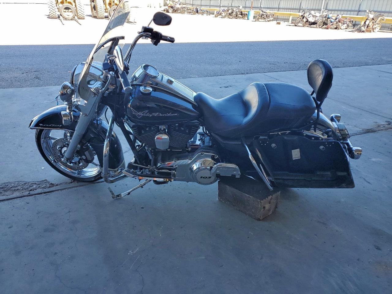 Harley-Davidson Fl Road King Image 9