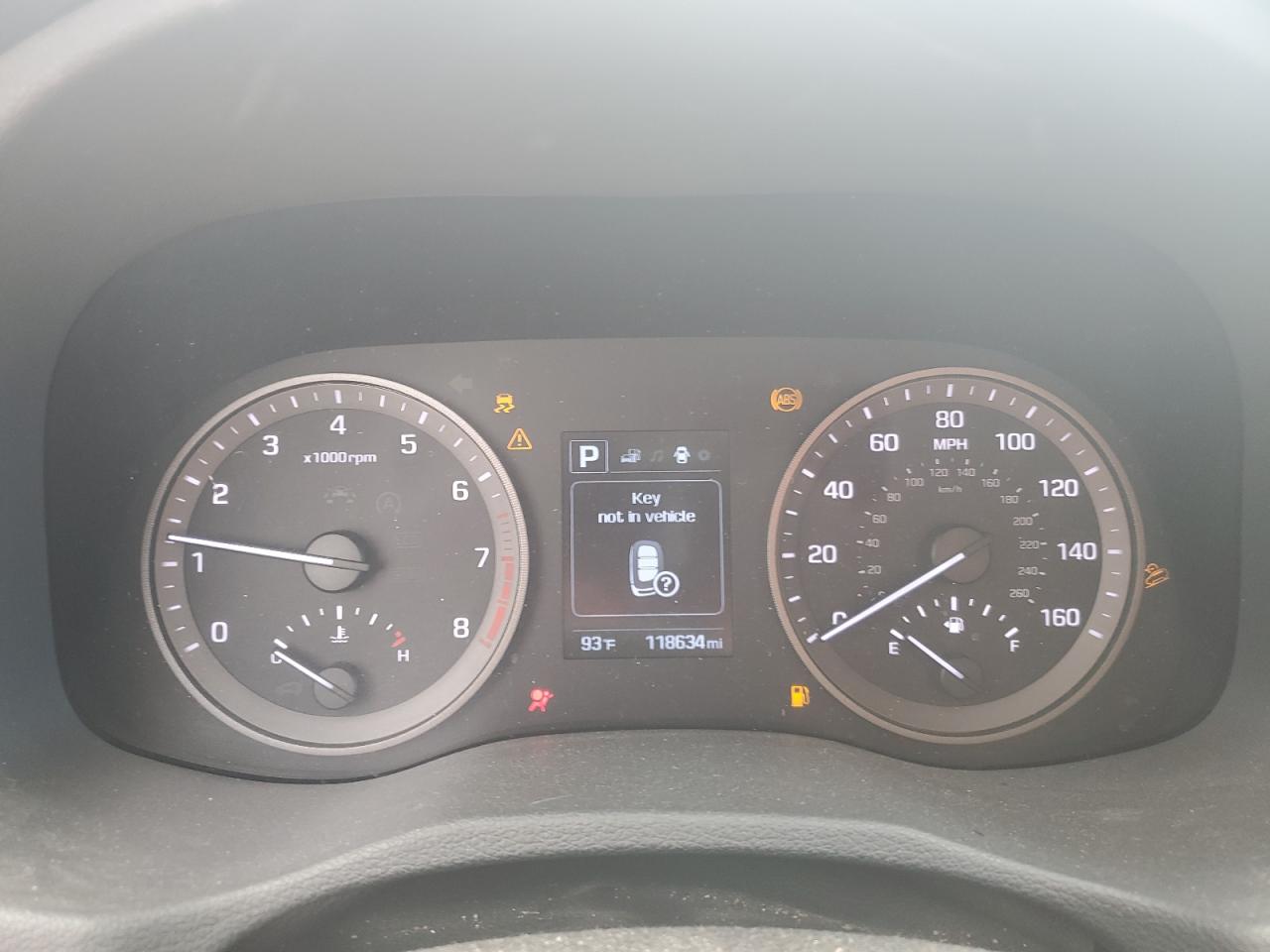 Hyundai TUCSON Sport Image 9