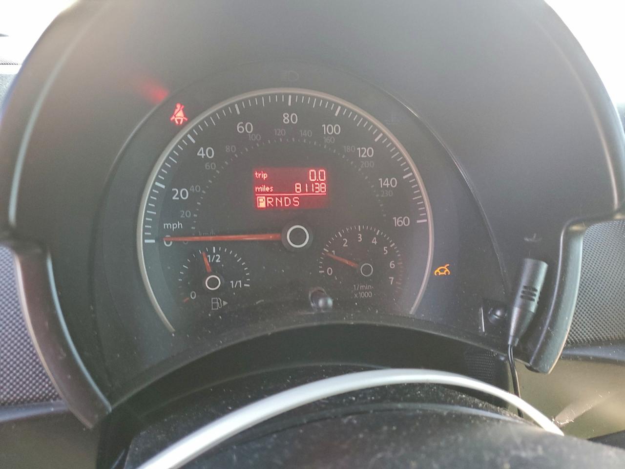 Volkswagen Beetle Convertible Image 9