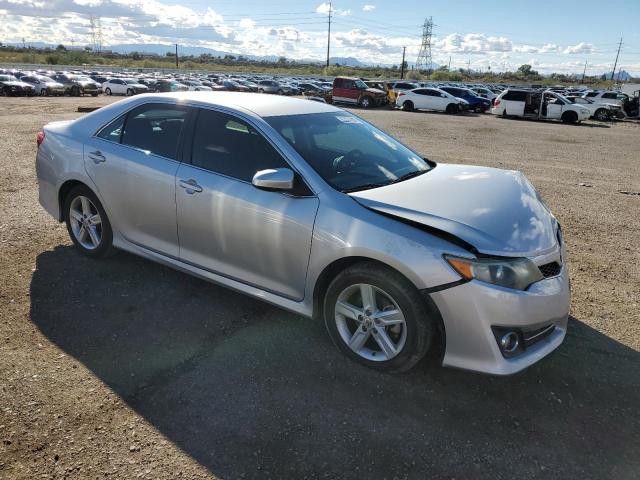 Toyota Camry L Image 2