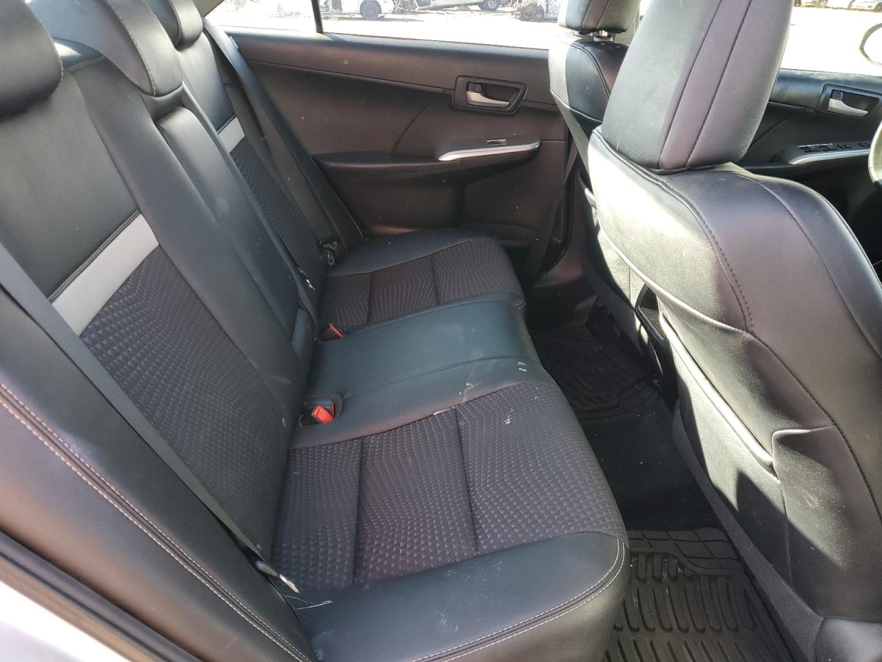 Toyota Camry L Image 8