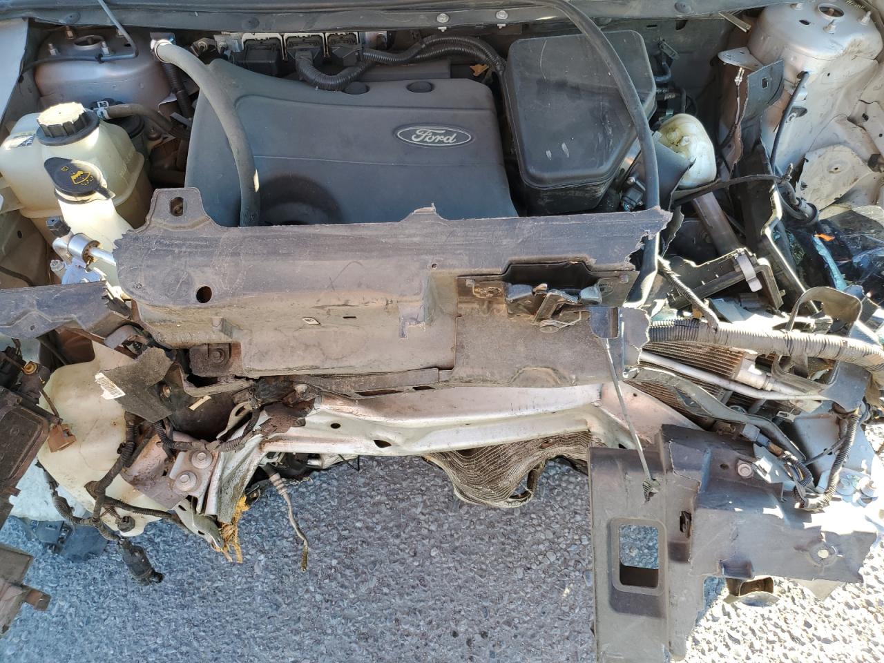 Ford Edge Se Image 6