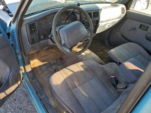 Toyota Tacoma Xtracab Image 8