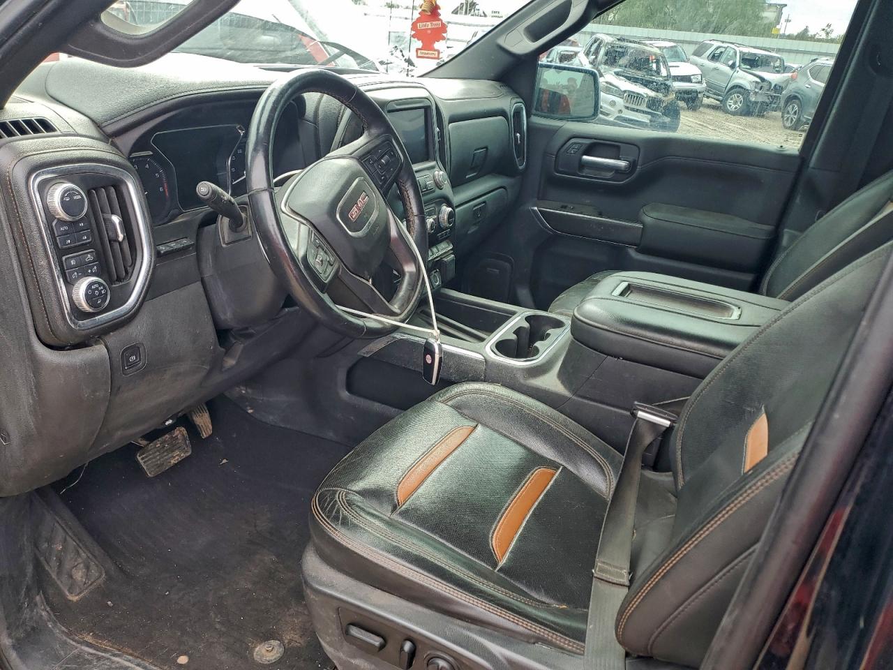 GMC Sierra K1500 At4 Image 6