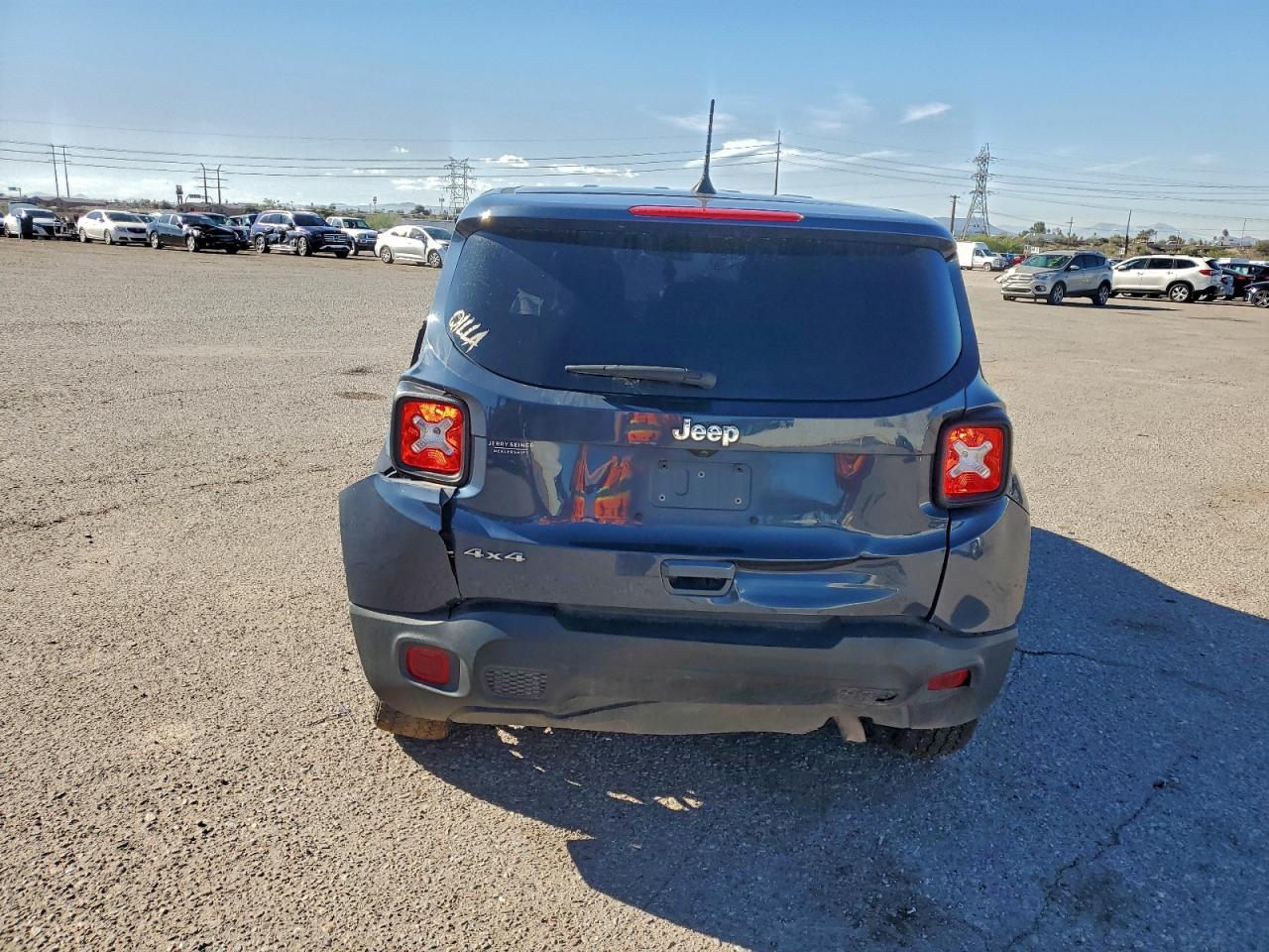 Jeep Renegade Latitude Image 2