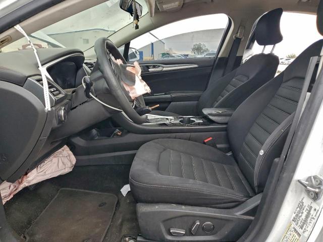 Ford Fusion Se Image 6