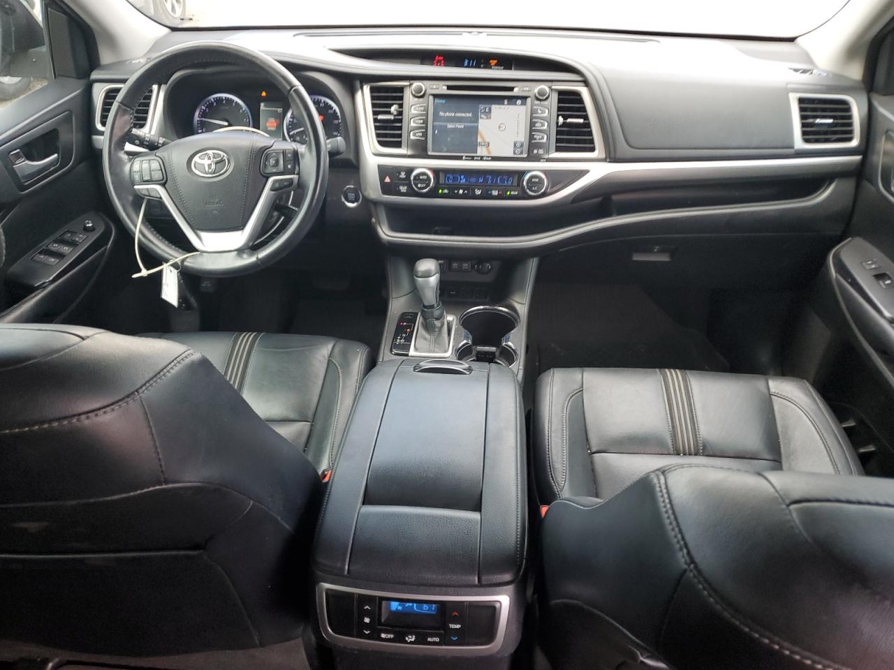 Toyota Highlander Se Image 5