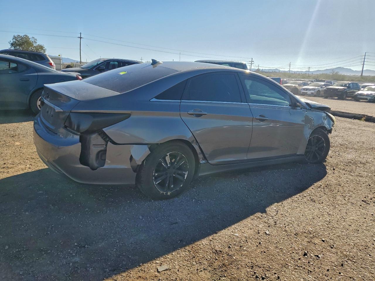 Hyundai SONATA Gls Image 2